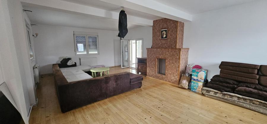 Ciorogarla-casa Sp+ P+M, garaj 2 loc+pod locuibil si casa oaspeti, teren=1097mp - 2