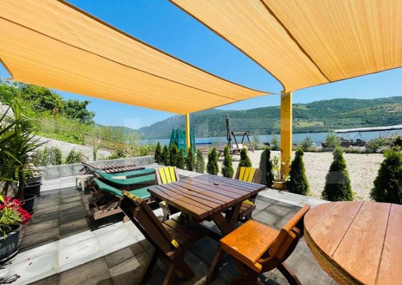 Pensiune 360 mp utili, teren 600 mp, Dubova - 2