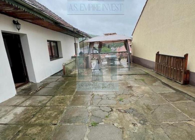 Casa singur in curte - zona Schei (ID:12393) - 1