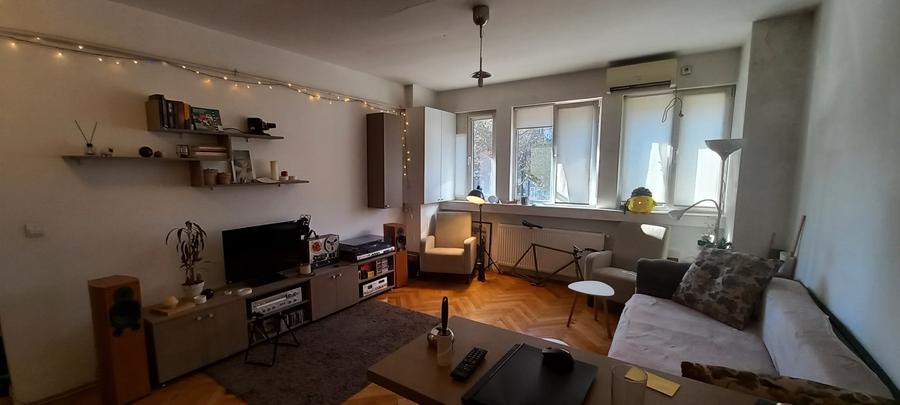 Garsoniera extinsa Piata Romana, Magheru 12-19 - 1