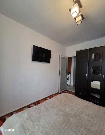 Apartament 3 camere Poarta 6 - 7