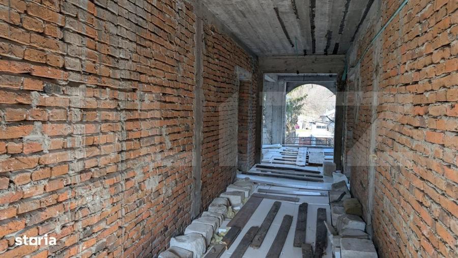 Casă cu 4 camere în Măgura