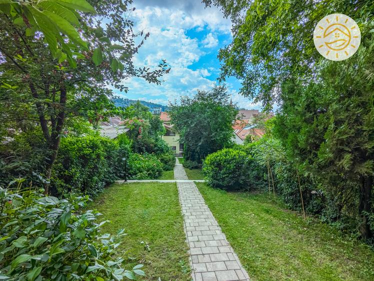 Centrul Istoric singur in curte la 2 min Piata Sfatului - 2