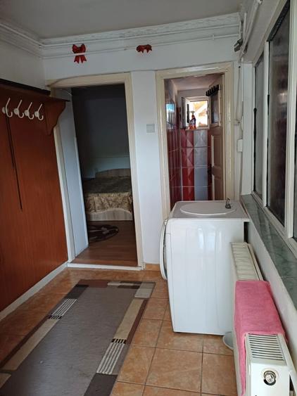 Garsoniera la curte - 1