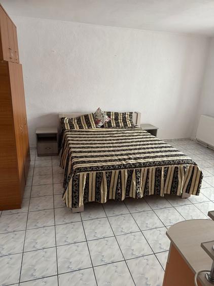 Inchiriez Garsoniera - 1