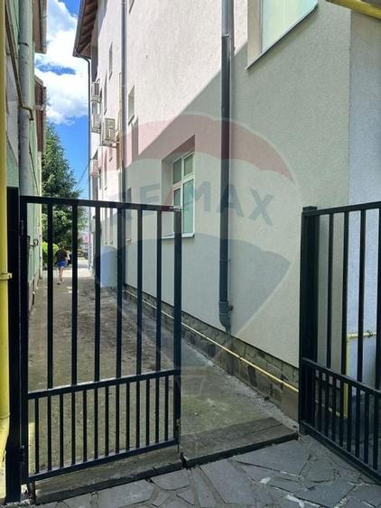 Spațiu / birouri în suprafață de 1200 / 1300 mp teren Central BM - 14