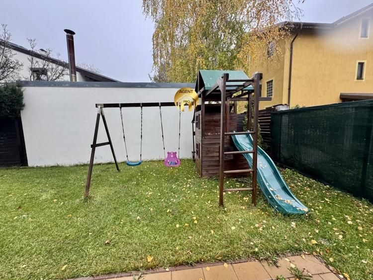 Vila 5 Camere - 500mp teren - Mobilata si Utilata Premium - Otopeni Central - 3