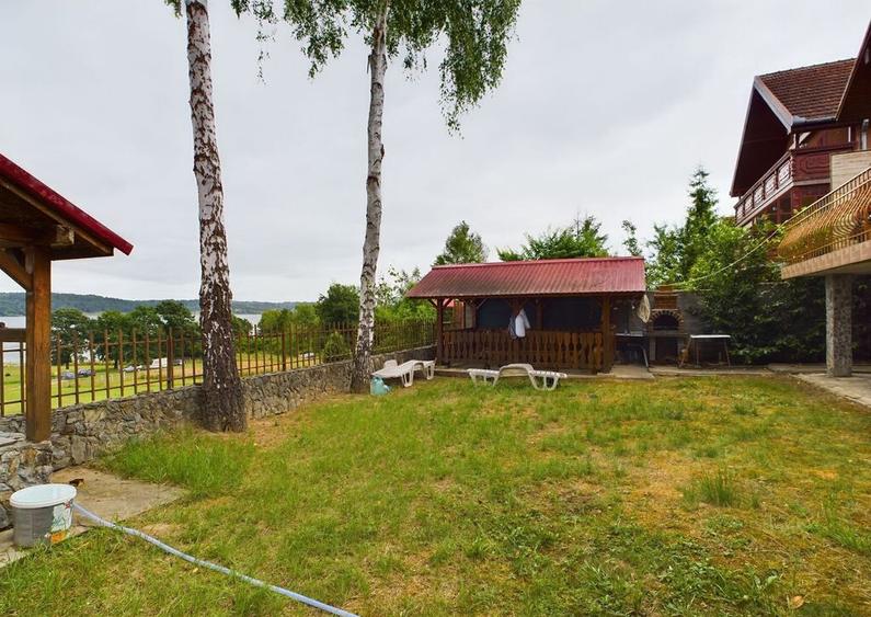 Casa de vacan?a langa lacul Surduc! - 13