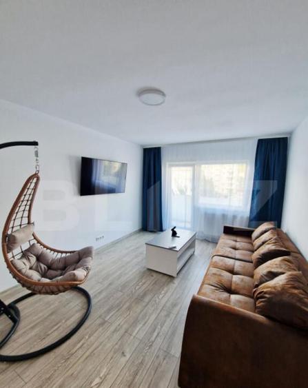 Apartament cu 3 camere la cheie, zona centrala - 1