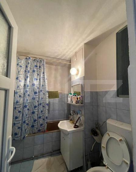 Apartament 2 camere, decomandat, Central - 1