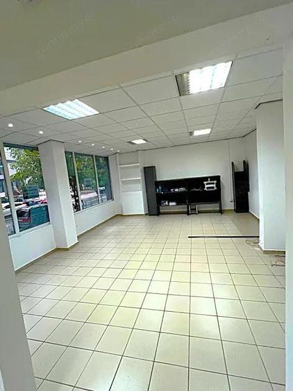 Spatiu comercial de 150 mp in intersectie strategica - Oportunitate - 5