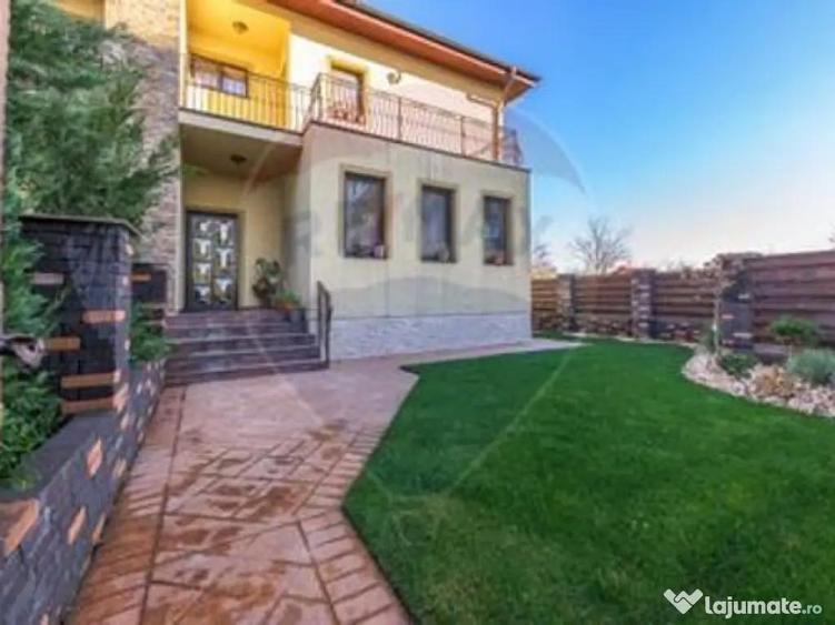 VANZARE Casa Duplex cu 4 camere Voluntari - 1