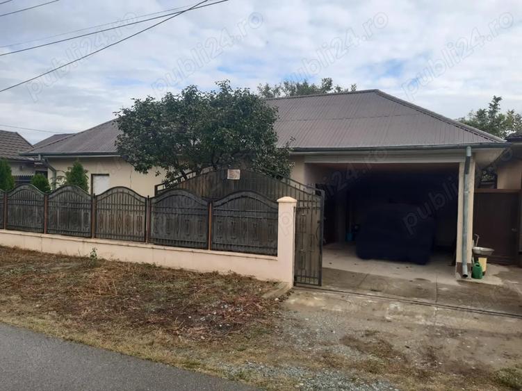 Vand Casa de locuit cu teren comuna Ograda - 3