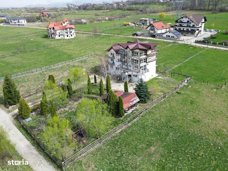 Casă cu Teren 1500 Mp în Central