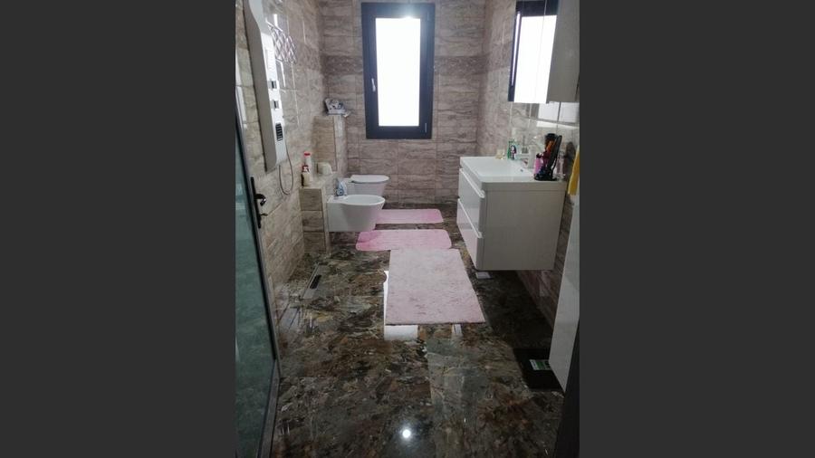 Casă Vădeni, 200m?, 4 camere, centru - 9