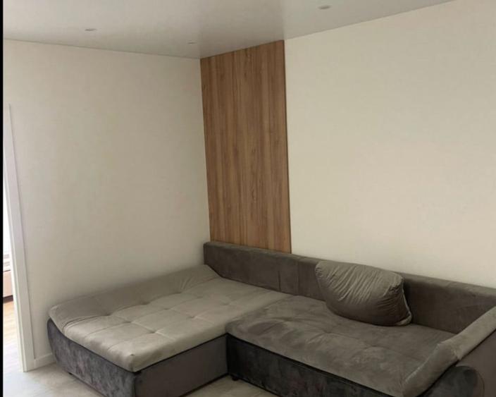 Inchiriez apartament cu 2 camere in zona Aurel Vlaicu - 1