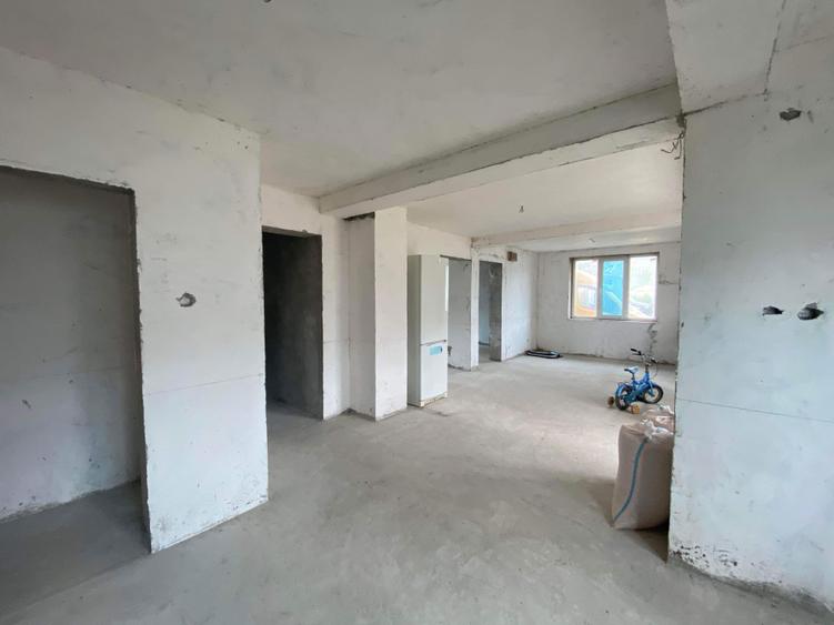 Casa+teren 2500mp - 5