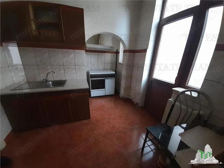 Piata Unirii chiar la metrou in exclusivitate vanzare 2 camere cu loc de parcare - 7