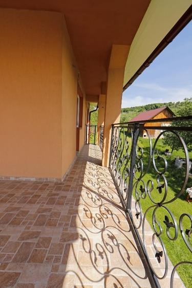 Vând Vilă în județul Maramureș - 14