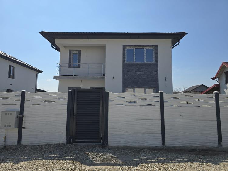 Vila de vis pe 420mp in Berceni! 5 Camere | 3 Bai - 1