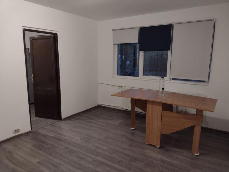 Vand apartament 2 camere - 6