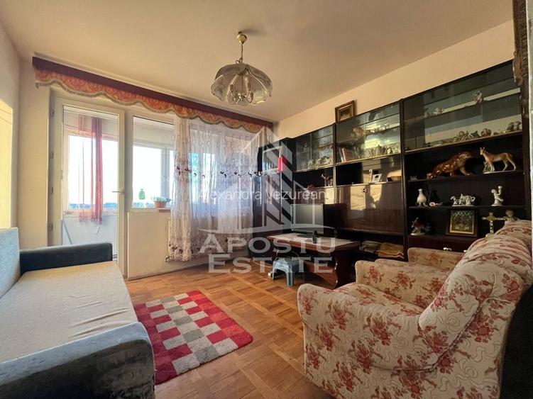Apartament 2 camere, decomandat, etaj intermediar, Spitalul Judetean