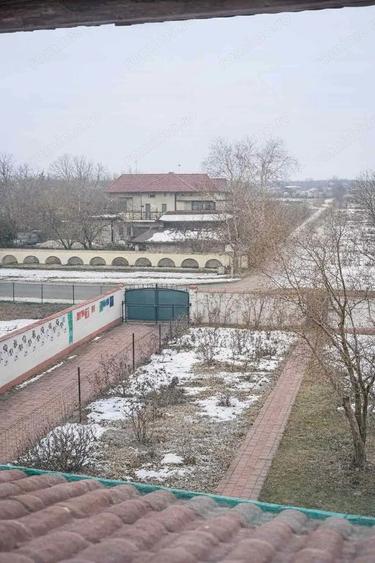 Casa P+1+M cu piscina interioara ?i teren 1300 mp langa Bucure?ti (Cornetu), aproape de A0 - 10