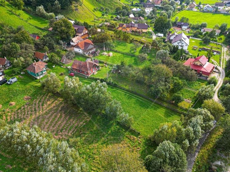 Teren 6,135mp Moieciu de Jos / Strada Principala - 2