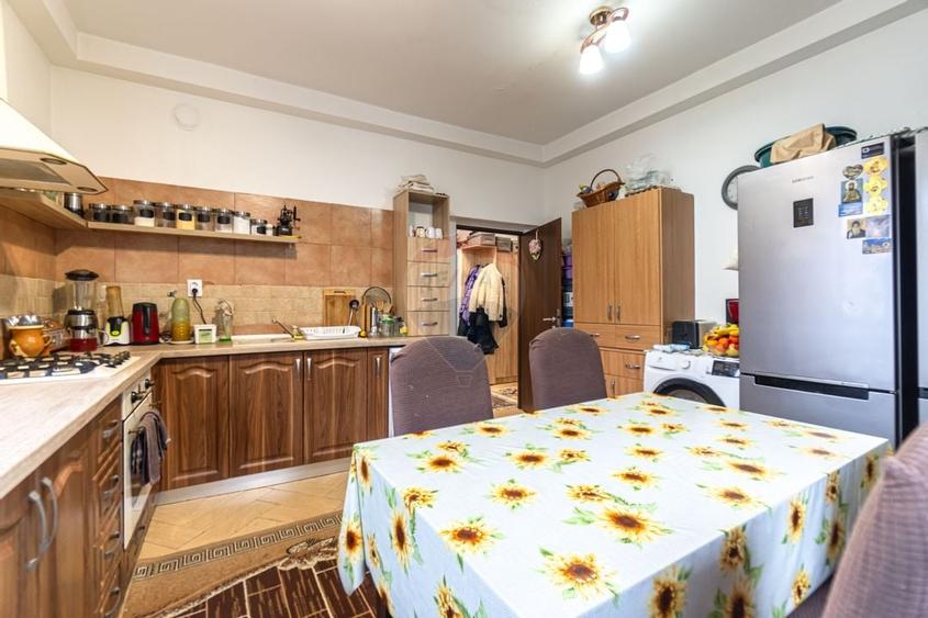 Vila cu 8 camere, 7150 mp teren intravilan I OZUN, COVASNA| COMISION 0 - 9