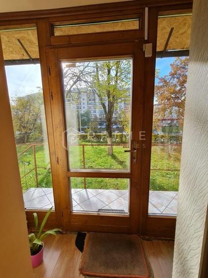 Apartament 3 camere + spațiu comercial 80mp, Bd. Pandurilor - 10