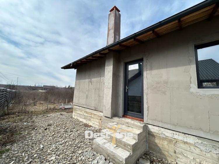 Casa Girov 100mp 56.000€ 560mp Teren - 8