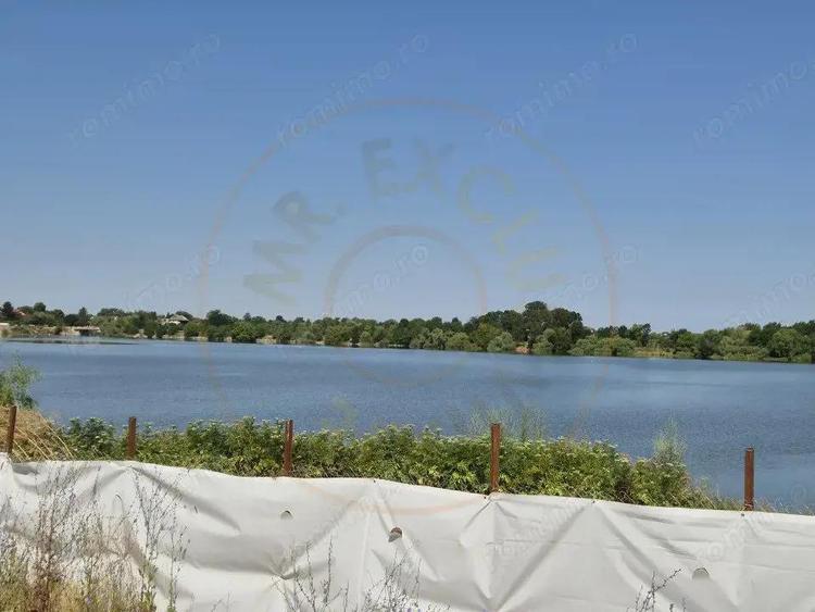 Priveliste spre lac! - 3