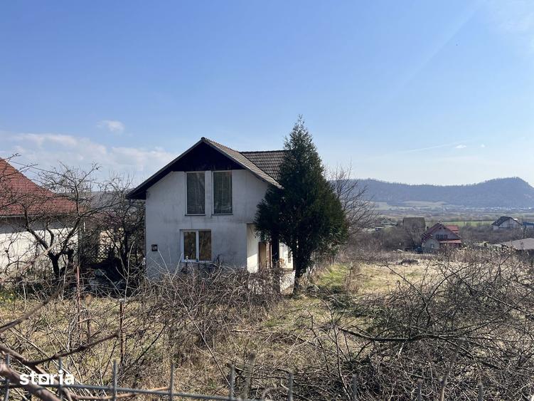 Casa cu 3 camere pe 2 etaje, teren 1000mp - 2