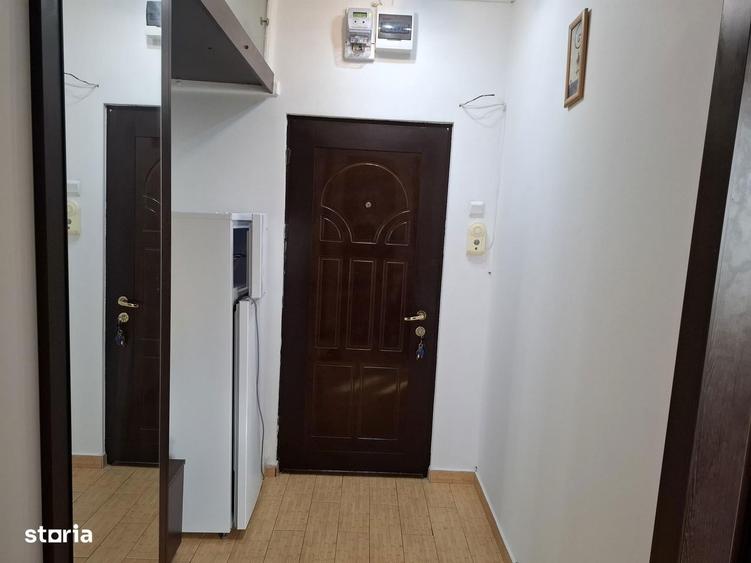 Vand apart cu 2 camere semidecomandat, Calea Grivi?ei nr. 230, et 5/7 - 1