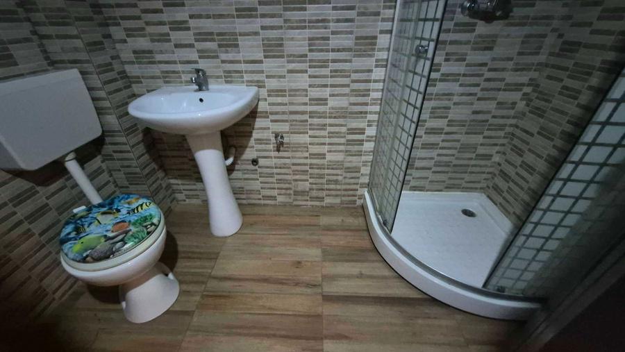 Garsoniera Onesti 19500 euro 0757678898 - 4