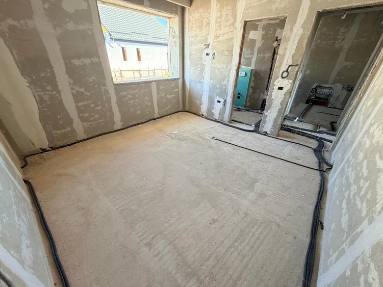 Casa P+1+Pod. 3 cam. Util 110mp. Teren 237mp - 12