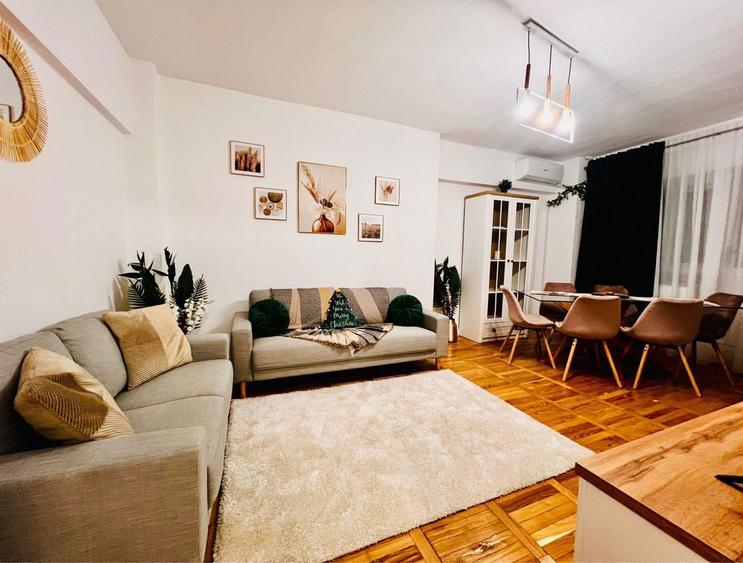 Inchiriez ap. 3 camere lux -zona Europa -Craiova -ultracentral 650 - 3