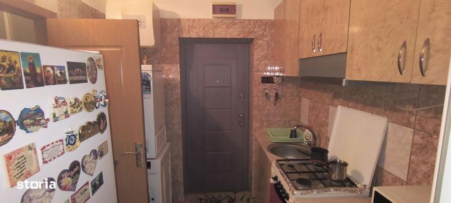 vand garsionera renovata - 2