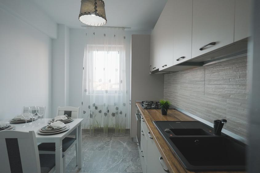 2 CAM DECOMANDAT, CADOU: BOXA DEPOZITARE, zona Fundeni - 2