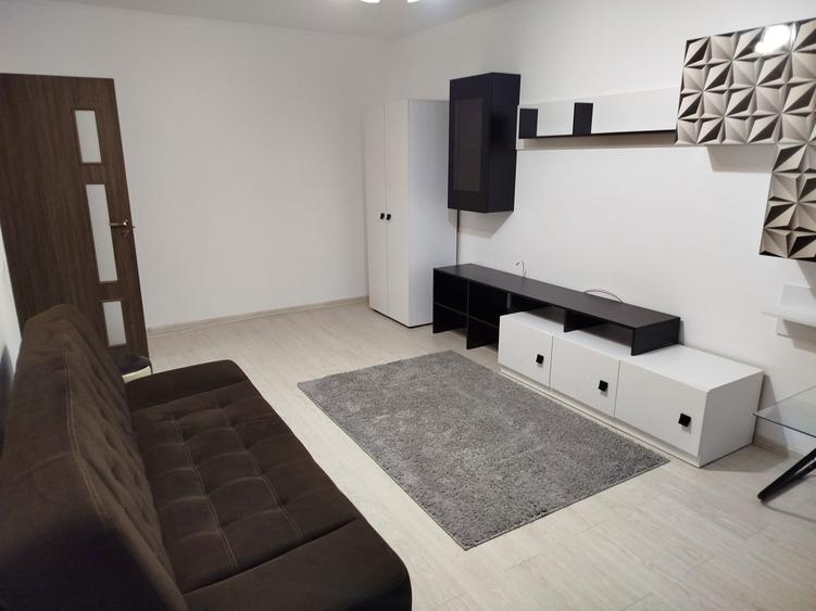 Inchiriez apartament 2 camere! - 8