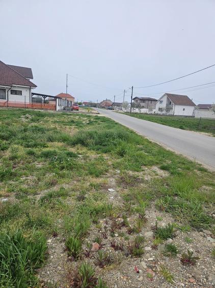 Vand parcele Rontau - 2