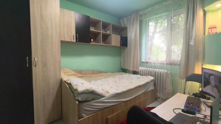 Apartament 3 camere in Deva, zona Licee - 12