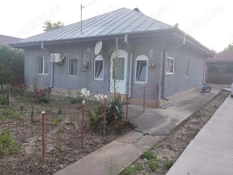 Casa la tara 15 km de Lehliu - 3