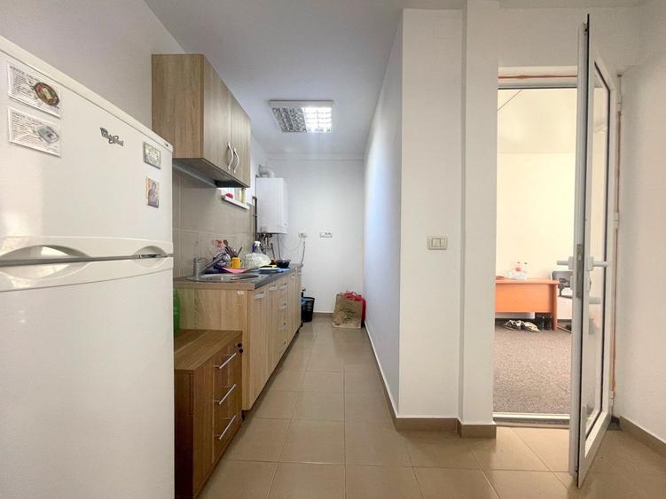 Spațiu de birouri / clinică de vanzare - 7