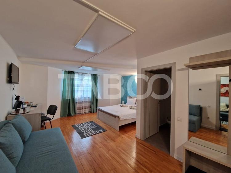 Casa de inchiriat cu 4 nivele avand etajele in regim hotelier Strand - 1