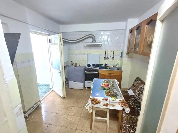 Vanzare 4 camere-Imobiliare MAXICONFORT - 8