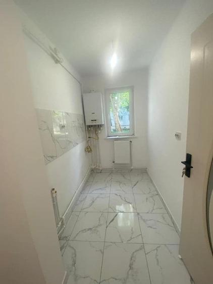 Apartament 2 camere, decomandat, zona Alexandru cel Bun - 2