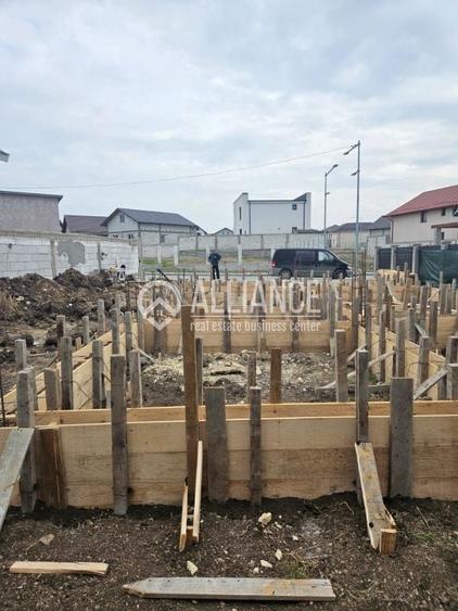 VALU LUI TRAIAN (COD07)Casă P+M (&icirc;naltă)cu 4 camere - 3