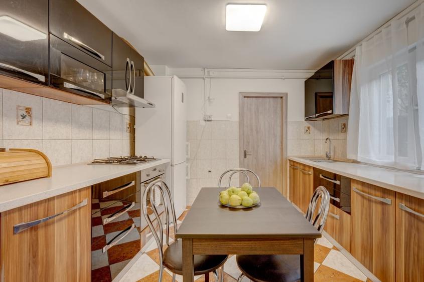 Casa interbelica cu farmec, in apropiere de Mall Vitan - 12