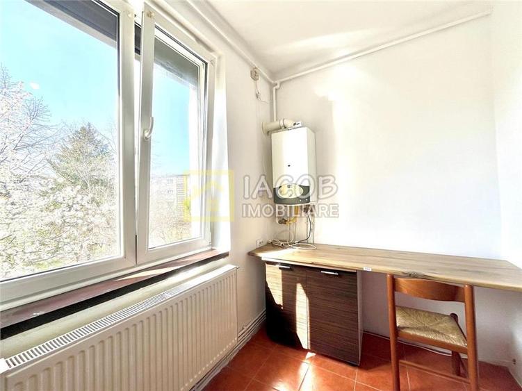 Garsoniera de Inchiriat- Ultracentral - 9